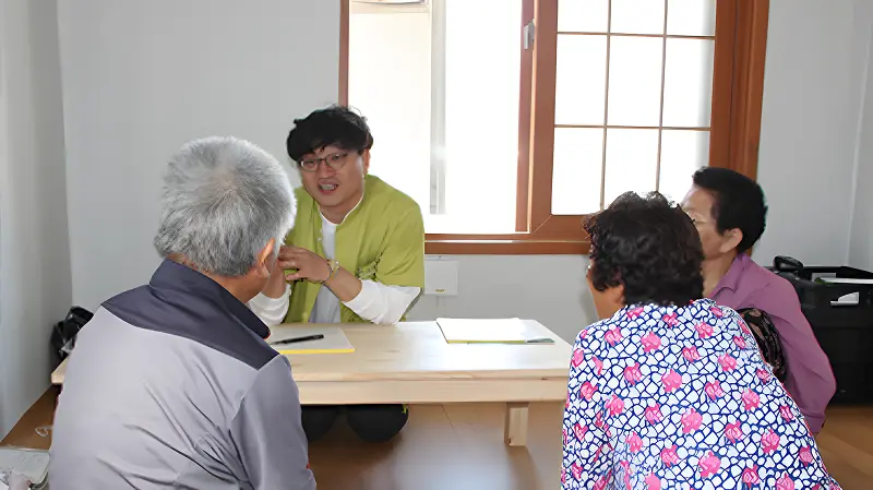 Support for Elderly in Underserved Areas