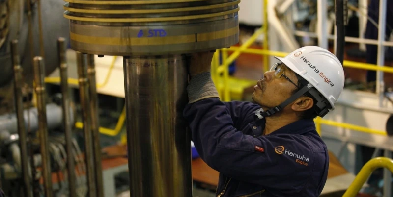 Engine Maintenance Service